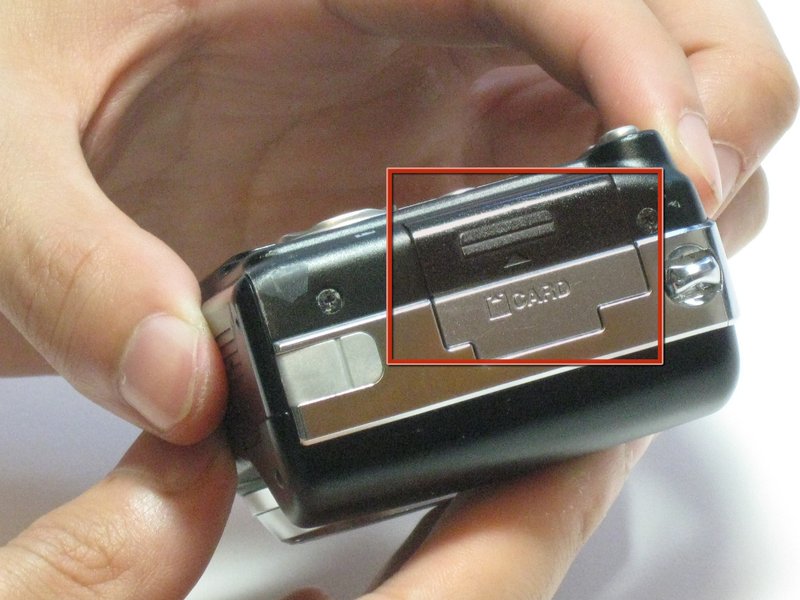 Nikon Coolpix 7900 SIM Card Replacement