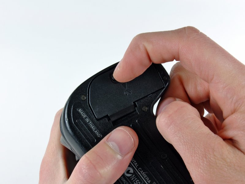 Nikon D70 Battery Replacement