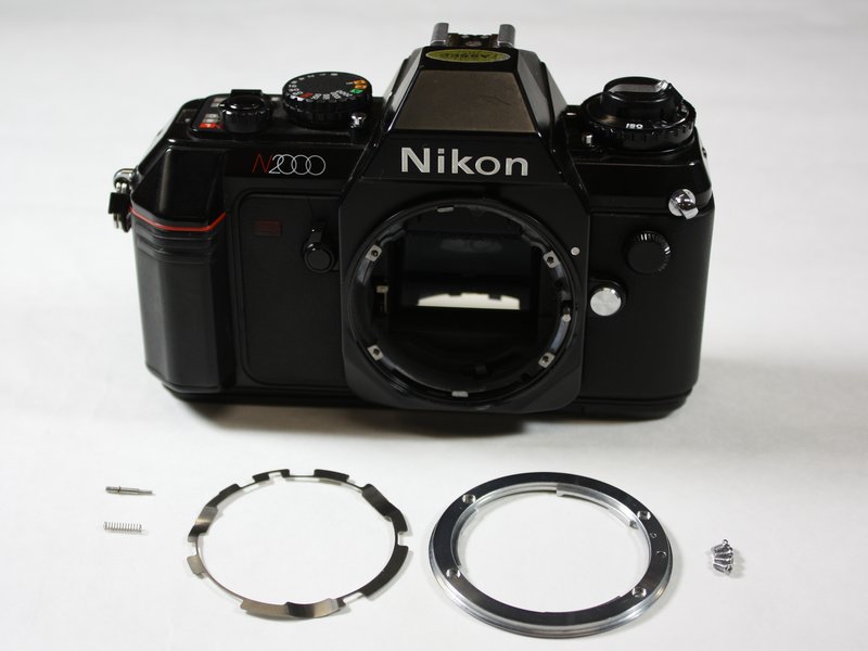 Nikon N2000 (F301) Communication Board Replacement