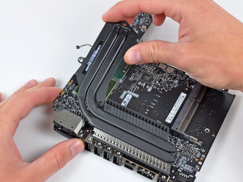 Mac mini Mid 2010 Logic Board Replacement