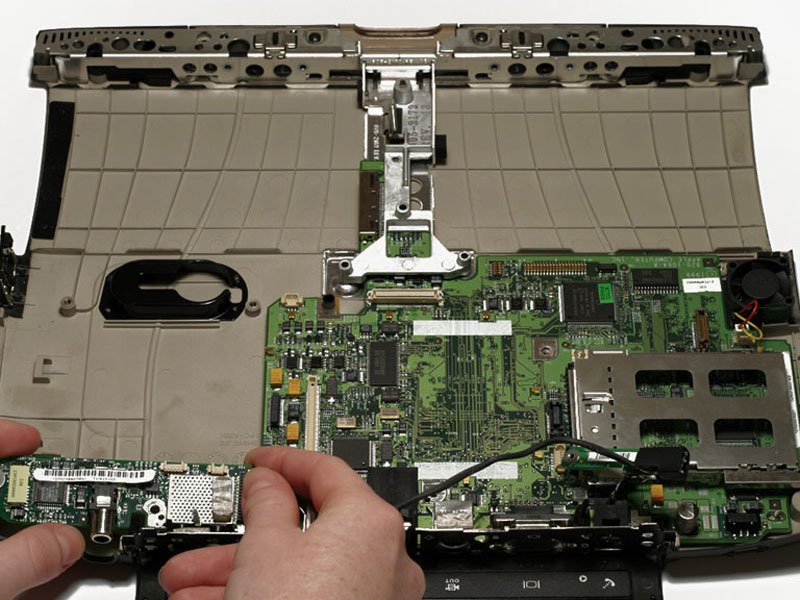 PowerBook G3 Lombard Sound Card Replacement