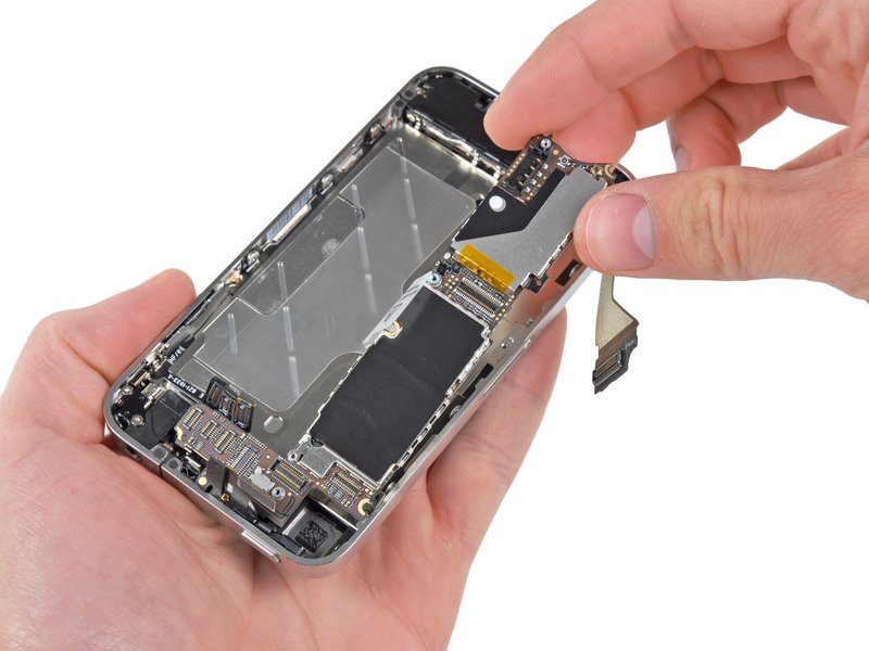 iPhone 4 Logic Board Replacement